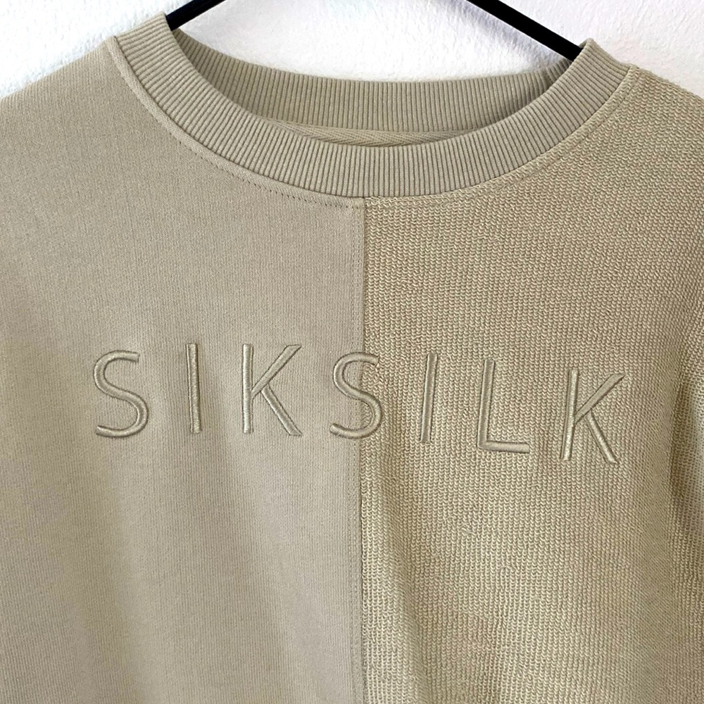 💋SIKSILK Cropped Beige Sweater